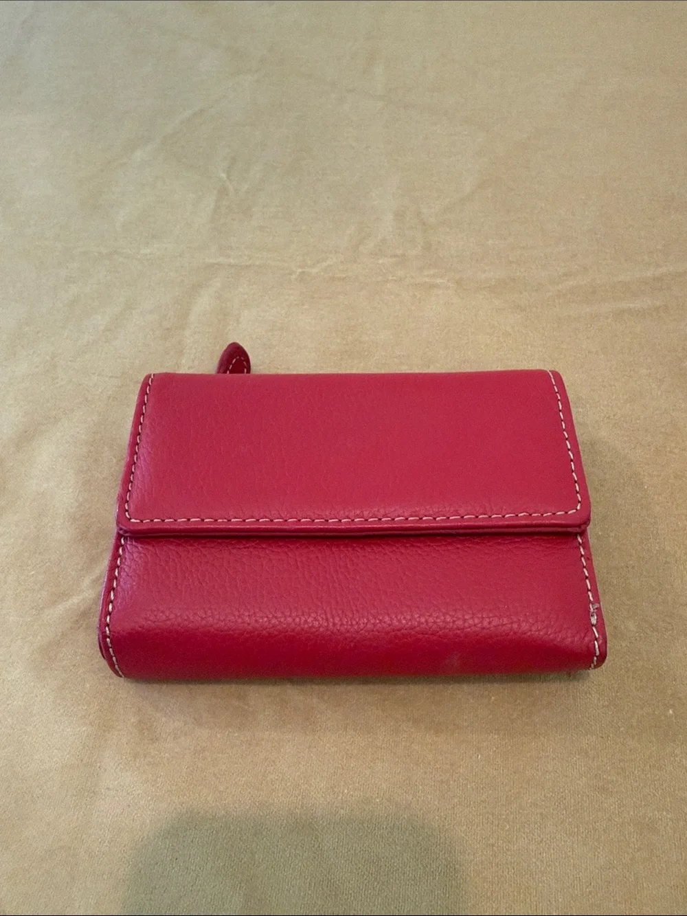 Classic Red Leather Fold Wallet - Women's Compact Wallet